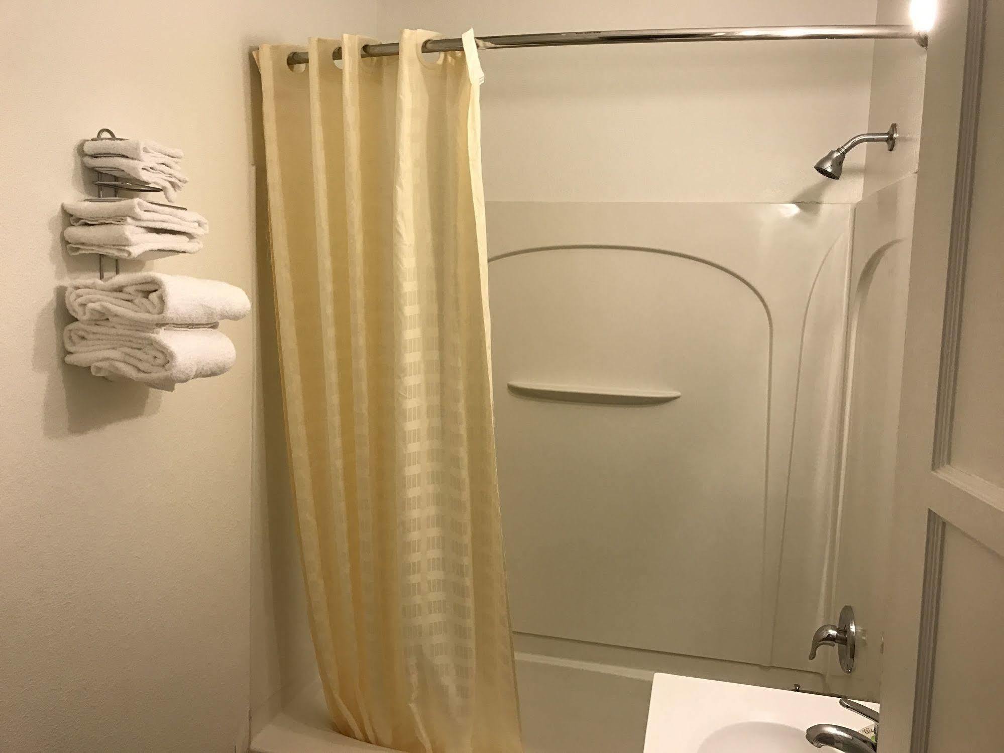 מונטיצ'לו Canyonlands Motor Inn מראה חיצוני תמונה