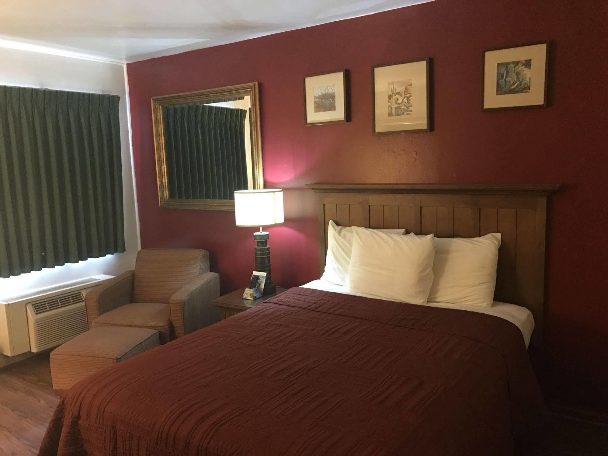 מונטיצ'לו Canyonlands Motor Inn מראה חיצוני תמונה